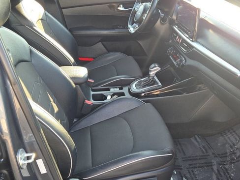 Used 2022 Kia Forte GT-Line w/ GT-Line Technology Package image 5