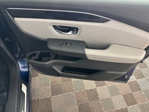 Certified 2025 Honda Pilot Elite image 21
