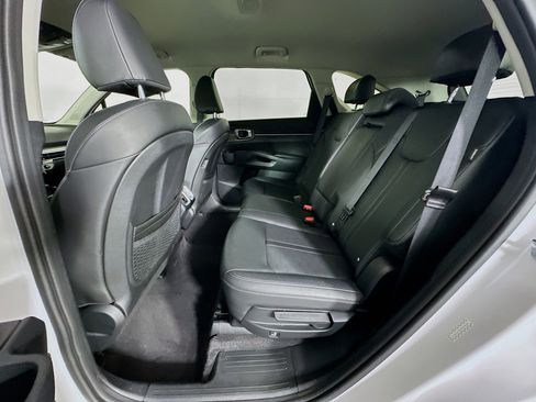 Used 2025 Kia Sorento S FWD image 26