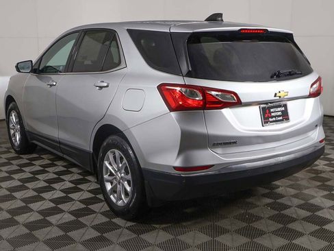 Used 2020 Chevrolet Equinox LT w/ Driver Convenience Package image 8