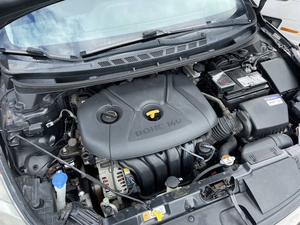 Used 2013 Hyundai Elantra FWD image 8