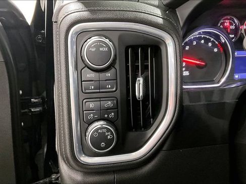 Used 2021 Chevrolet Silverado 1500 RST image 39