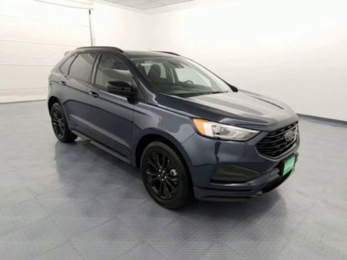 New 2024 Ford Edge SE w/ Black Appearance Package image 2