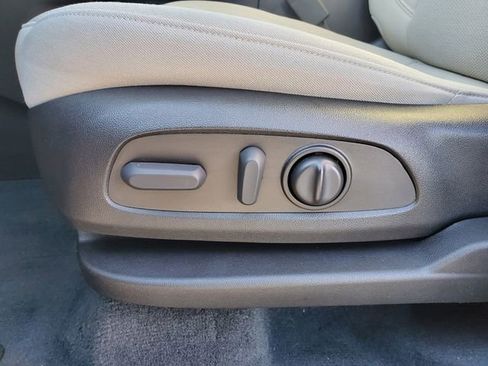 Certified 2023 Chevrolet Traverse LT w/ LPO, Floor Liner Package image 23