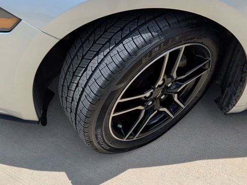 Used 2019 Ford Mustang Premium RWD image 40