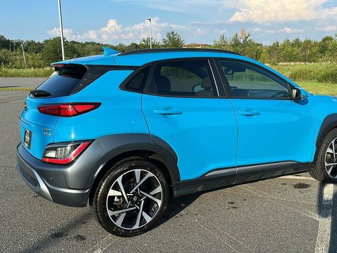 Certified 2022 Hyundai Kona Limited w/ Cargo Package image 5