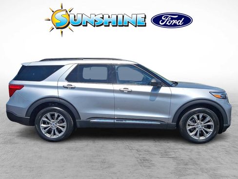 Certified 2023 Ford Explorer XLT w/ Equipment Group 202A AWD/4WD image 7