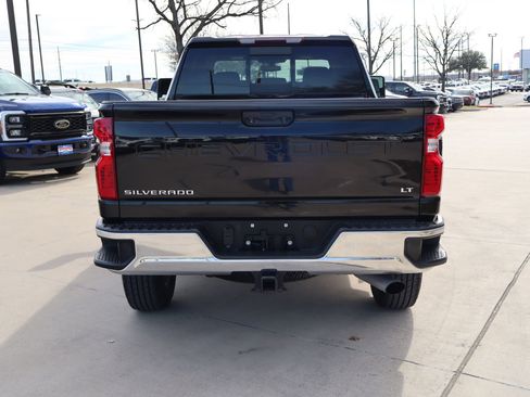 Used 2023 Chevrolet Silverado 3500 LT w/ Convenience Package image 6