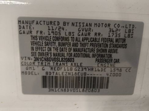 Used 2025 Nissan Versa S w/ Trunk Package FWD image 33