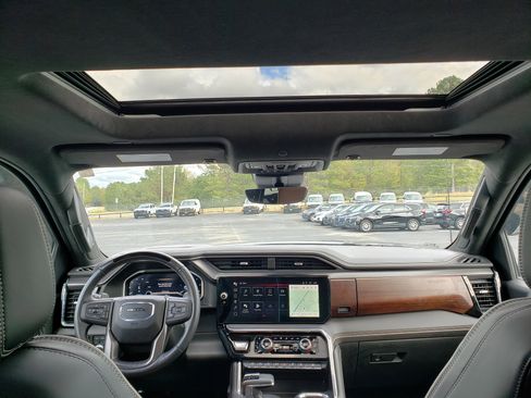 Used 2024 GMC Sierra 1500 Denali Ultimate image 36