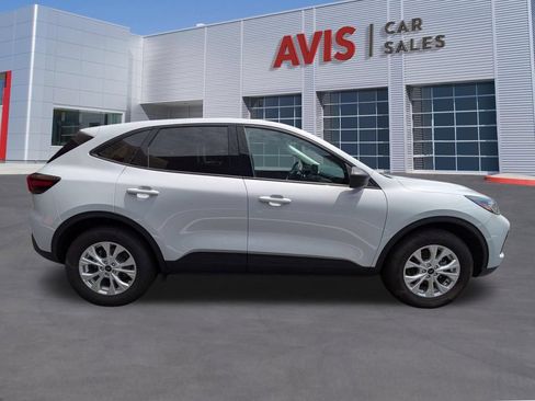 Used 2025 Ford Escape Active AWD/4WD image 5