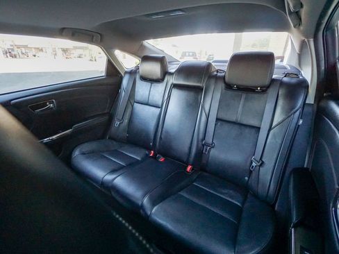 Used 2017 Toyota Avalon Touring image 32