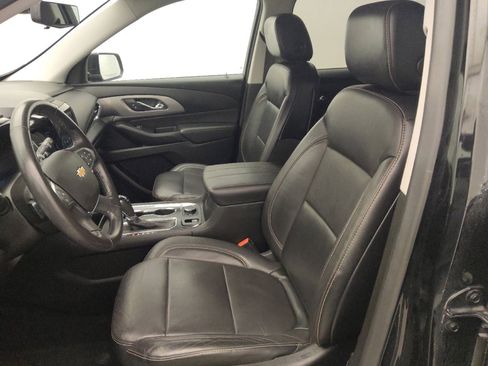 Used 2018 Chevrolet Traverse LT w/ LPO, Floor Liner Package FWD image 17