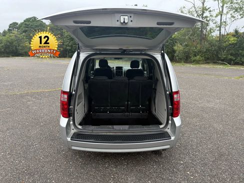 Used 2010 Dodge Grand Caravan SE w/ Climate Group image 70