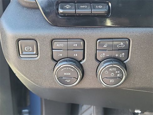 Certified 2024 Chevrolet Silverado 1500 High Country w/ Technology Package image 21