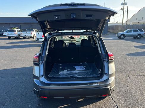 New 2026 Nissan Rogue SV image 9