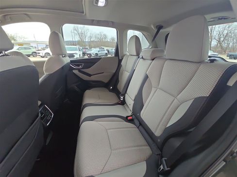 Used 2023 Subaru Forester Premium image 24