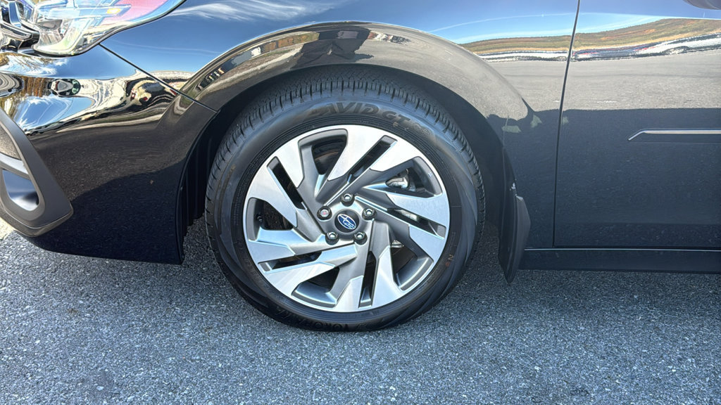 Certified 2025 Subaru Legacy Limited AWD/4WD image 8