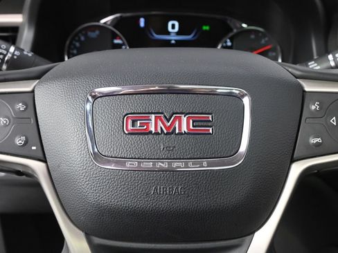 Used 2023 GMC Acadia Denali w/ Denali Ultimate Package AWD/4WD image 35