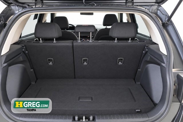 Used 2026 Hyundai Venue SE FWD image 16