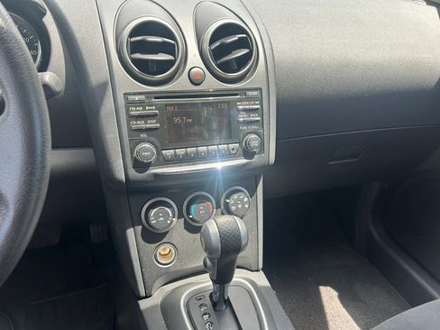 Used 2012 Nissan Rogue SV AWD/4WD image 27