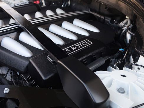 Used 2019 Rolls-Royce Cullinan AWD/4WD image 17