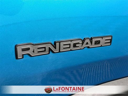 Certified 2022 Jeep Renegade Altitude w/ Convenience Group image 10