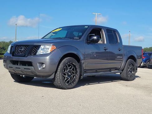Used 2021 Nissan Frontier SV w/ Midnight Edition Floor Mats AWD/4WD image 31