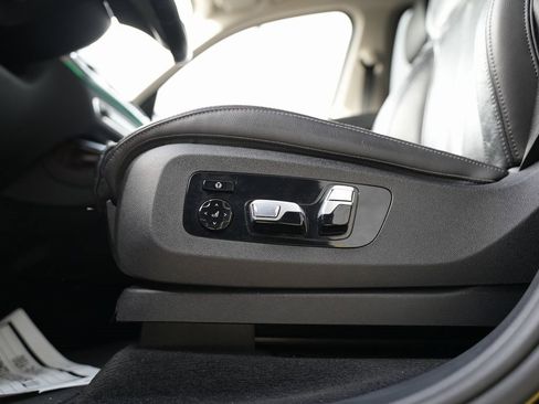 Used 2020 BMW X7 xDrive40i w/ Luxury Seating Package image 24