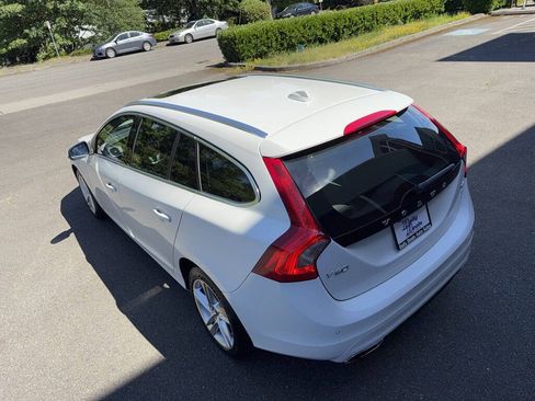 Used 2015 Volvo V60 T5 Premier AWD/4WD image 9