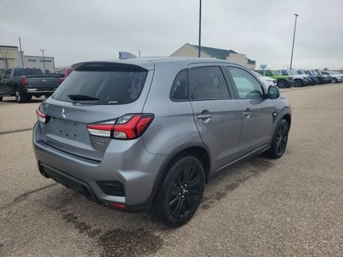 Used 2025 Mitsubishi Outlander Sport LE AWD/4WD image 19