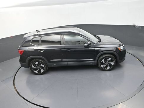 Used 2024 Volkswagen Taos SE AWD/4WD image 20
