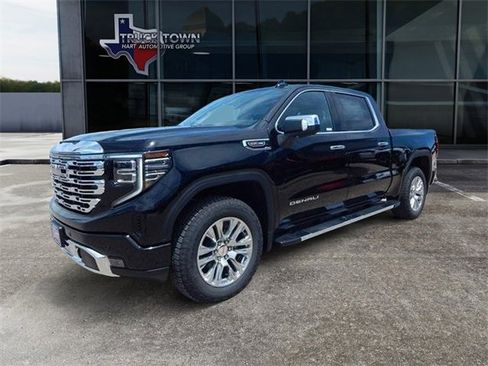New 2025 GMC Sierra 1500 Denali w/ Technology Package image 8