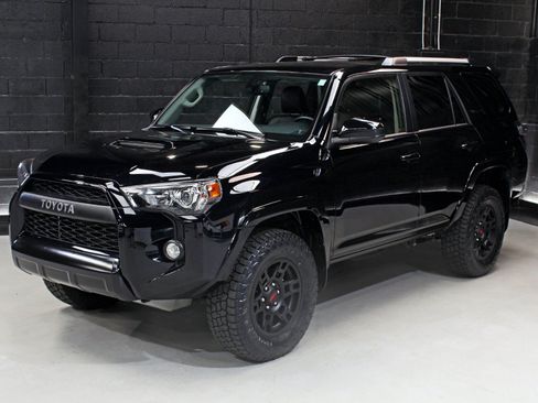 Used 2018 Toyota 4Runner TRD Pro AWD/4WD image 6