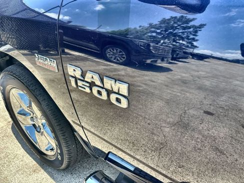 Used 2017 RAM 1500 Lone Star RWD image 4