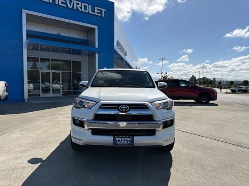 Used 2023 Toyota 4Runner Limited AWD/4WD image 9