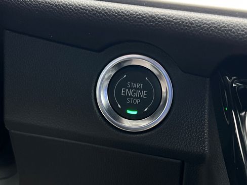 New 2025 Chevrolet Traverse LT w/ Enhanced Driving Package image 28