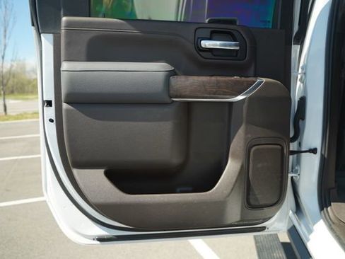 Used 2020 GMC Sierra 2500 Denali w/ Denali Ultimate Package image 16