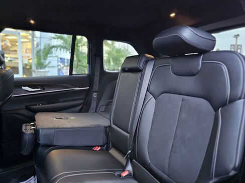 New 2026 Jeep Grand Cherokee Altitude image 22