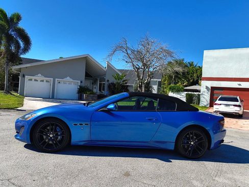 Used 2017 Maserati GranTurismo Sport image 5