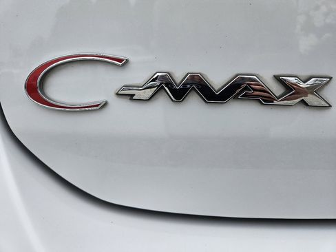 Used 2017 Ford C-MAX SE image 56