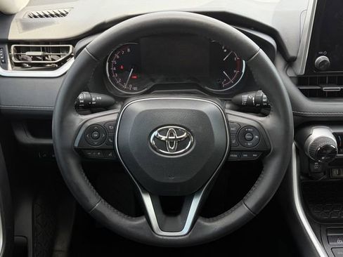 Used 2023 Toyota RAV4 XLE Premium image 13