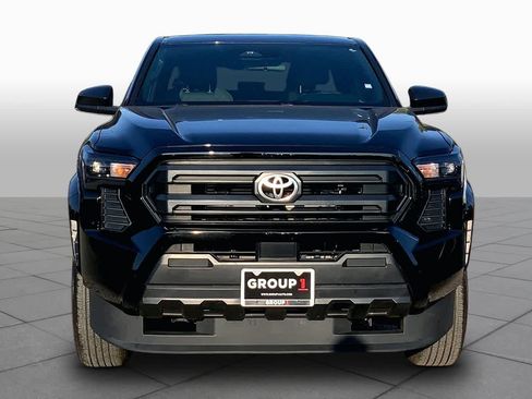 Used 2025 Toyota Tacoma SR RWD image 4