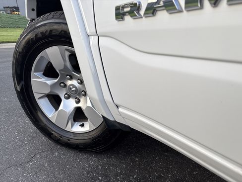 Used 2025 RAM 1500 Big Horn AWD/4WD image 12