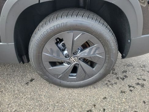 New 2026 Volkswagen Taos S FWD image 25
