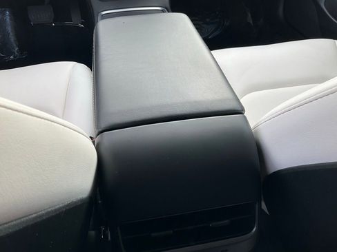 Used 2021 Tesla Model 3 Standard Range Plus image 47