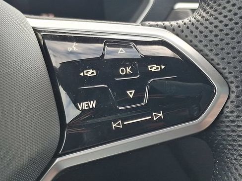 Used 2023 Volkswagen Tiguan SE R-Line AWD/4WD image 22