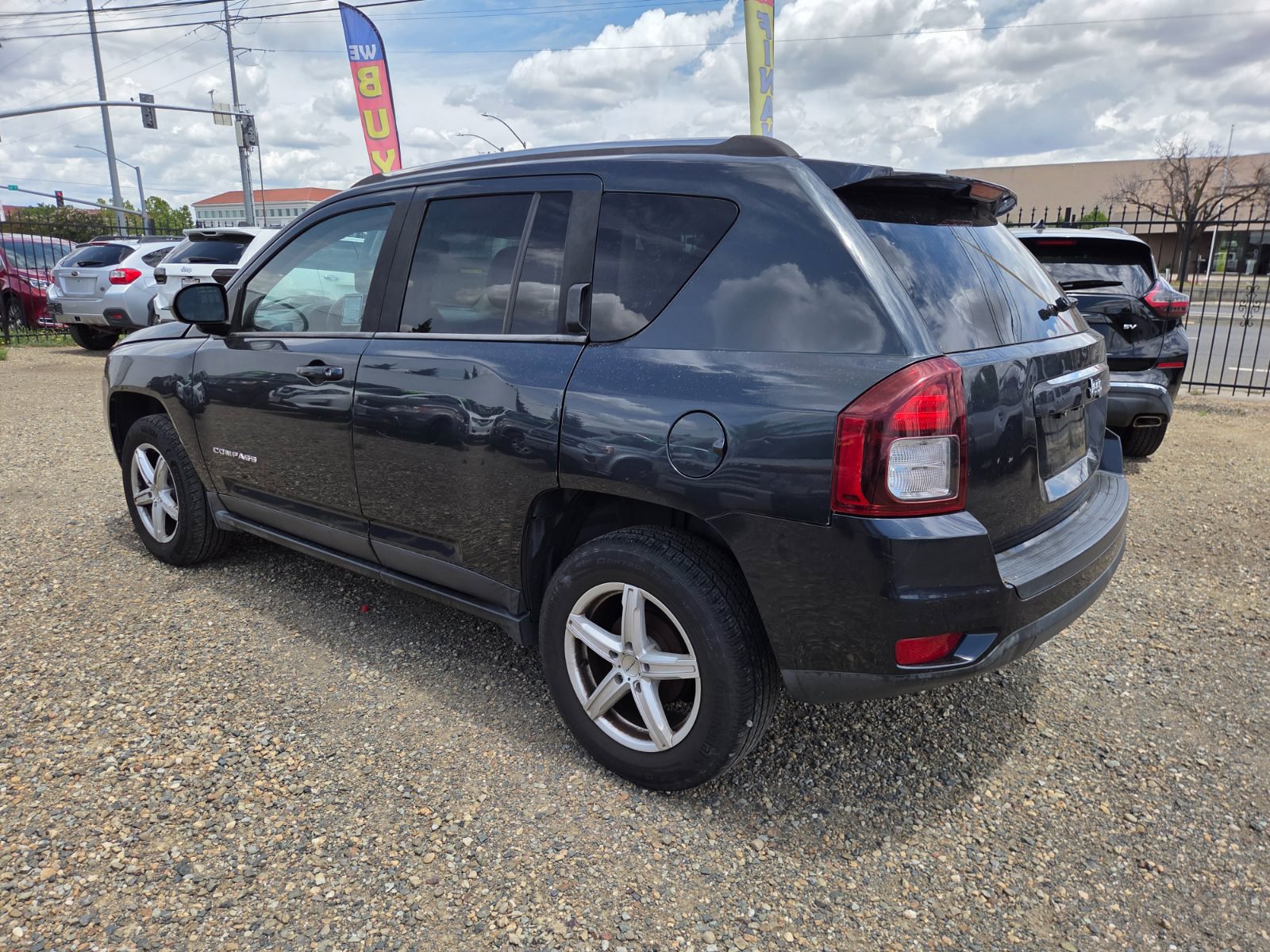 Used 2014 Jeep Compass Sport w/ Power Value Group FWD image 2