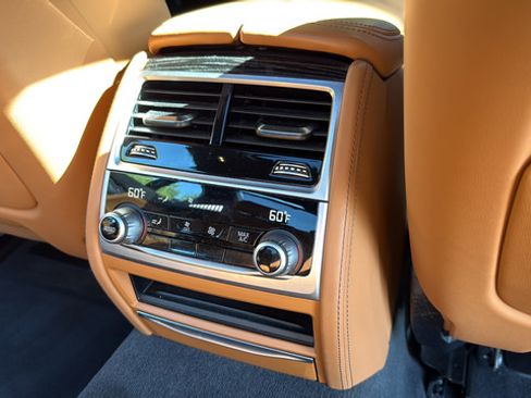 Used 2022 BMW 740i w/ M Sport Package RWD image 26