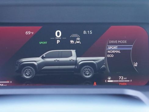 Certified 2025 Toyota Tacoma TRD Off-Road AWD/4WD image 42